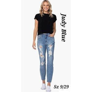 Judy Blue High Rise Boyfriend Destroyed Jeans Light Wash Denim Size 9/29